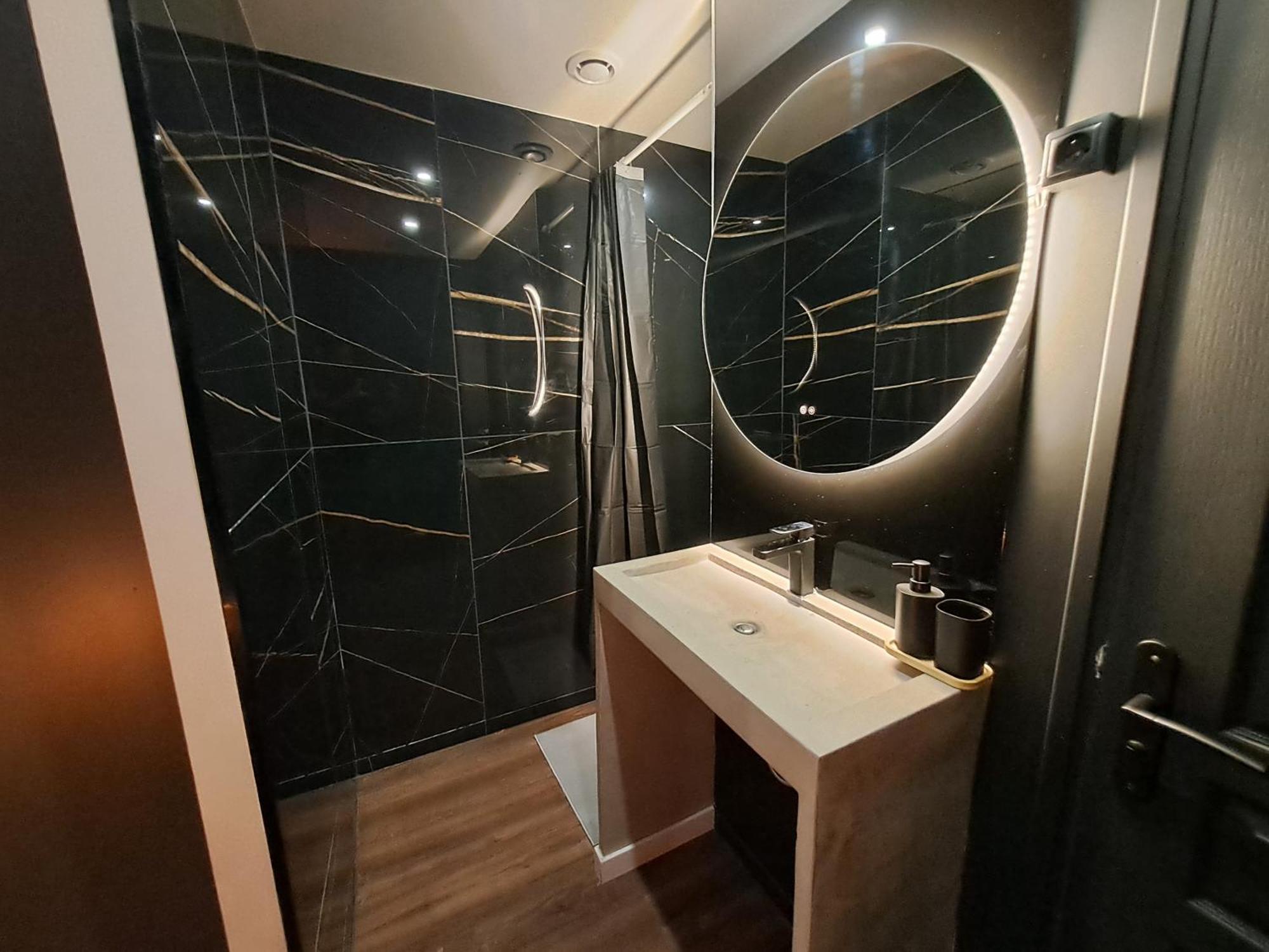 Belle Suite Metro 14 Paris Orly Extérieur photo